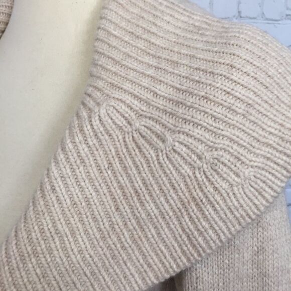 BANANA REPUBLIC SHAWL COLLAR SWEATER - Picture 4 of 8